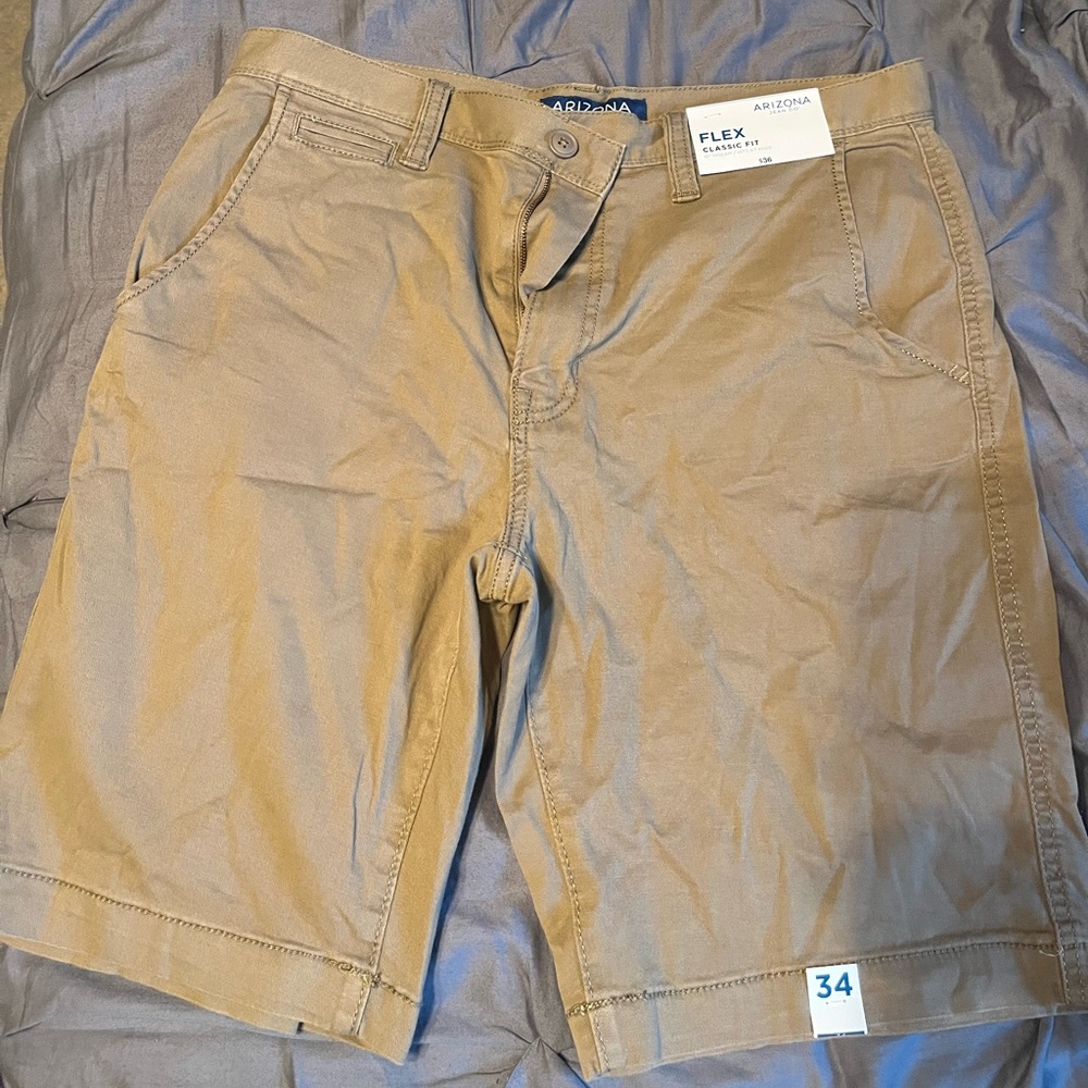arizona jean khaki shorts sized 34 brand new with tags